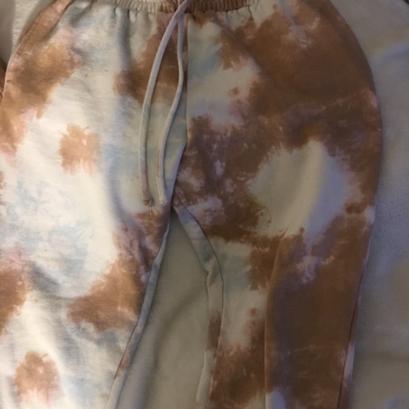 Socialite Printed Hoodie and Sweatpants Set - Picture 4 of 7